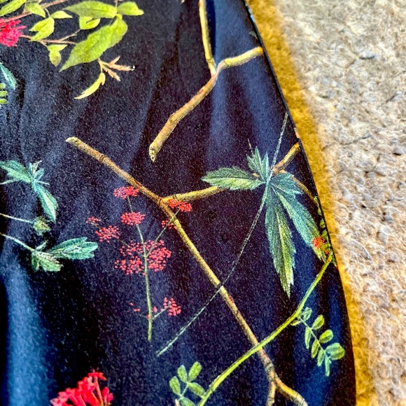 Zara Women Black Floral 3/4 Sleeve Blouse, Size Small - Picture 6 of 9